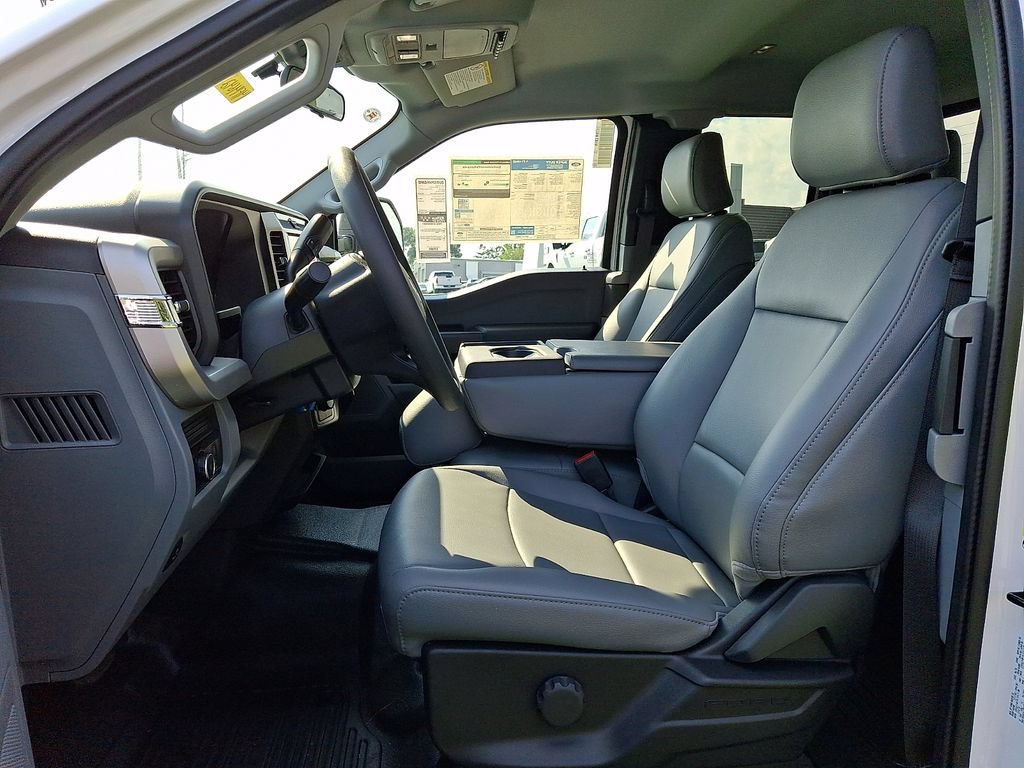New 2026 Ford F350 XL w/ XL Chrome Package AWD/4WD image 9