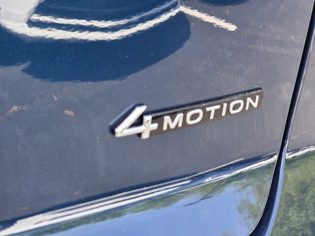 Used 2023 Volkswagen Atlas Cross Sport SEL R-Line image 30