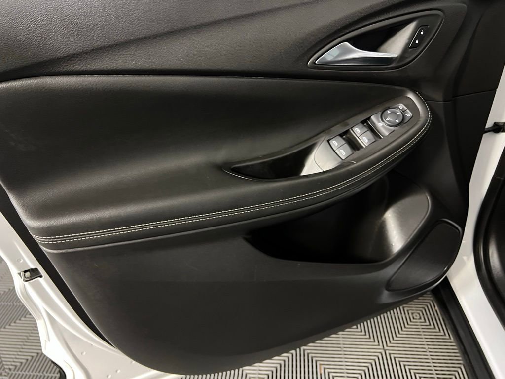 Used 2025 Buick Encore GX Preferred image 23