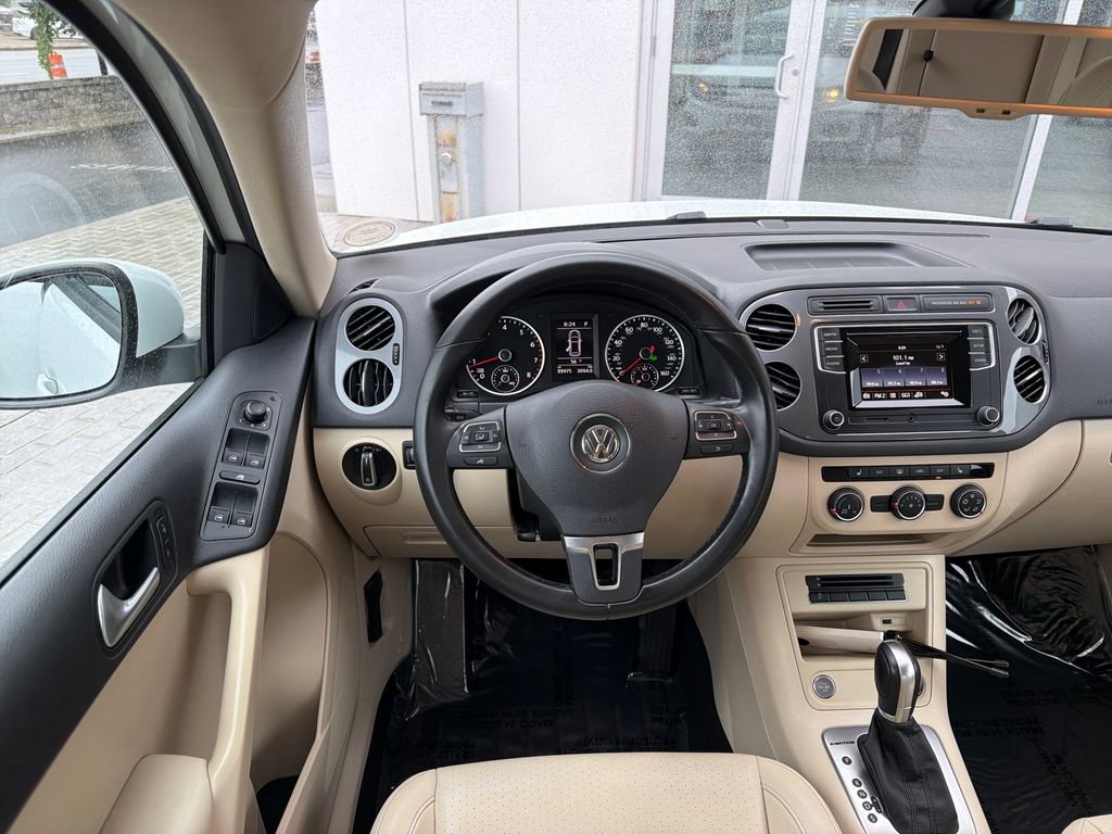 Used 2016 Volkswagen Tiguan S AWD/4WD image 14