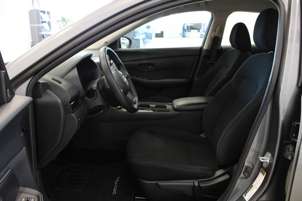 Used 2024 Nissan Sentra S FWD image 10