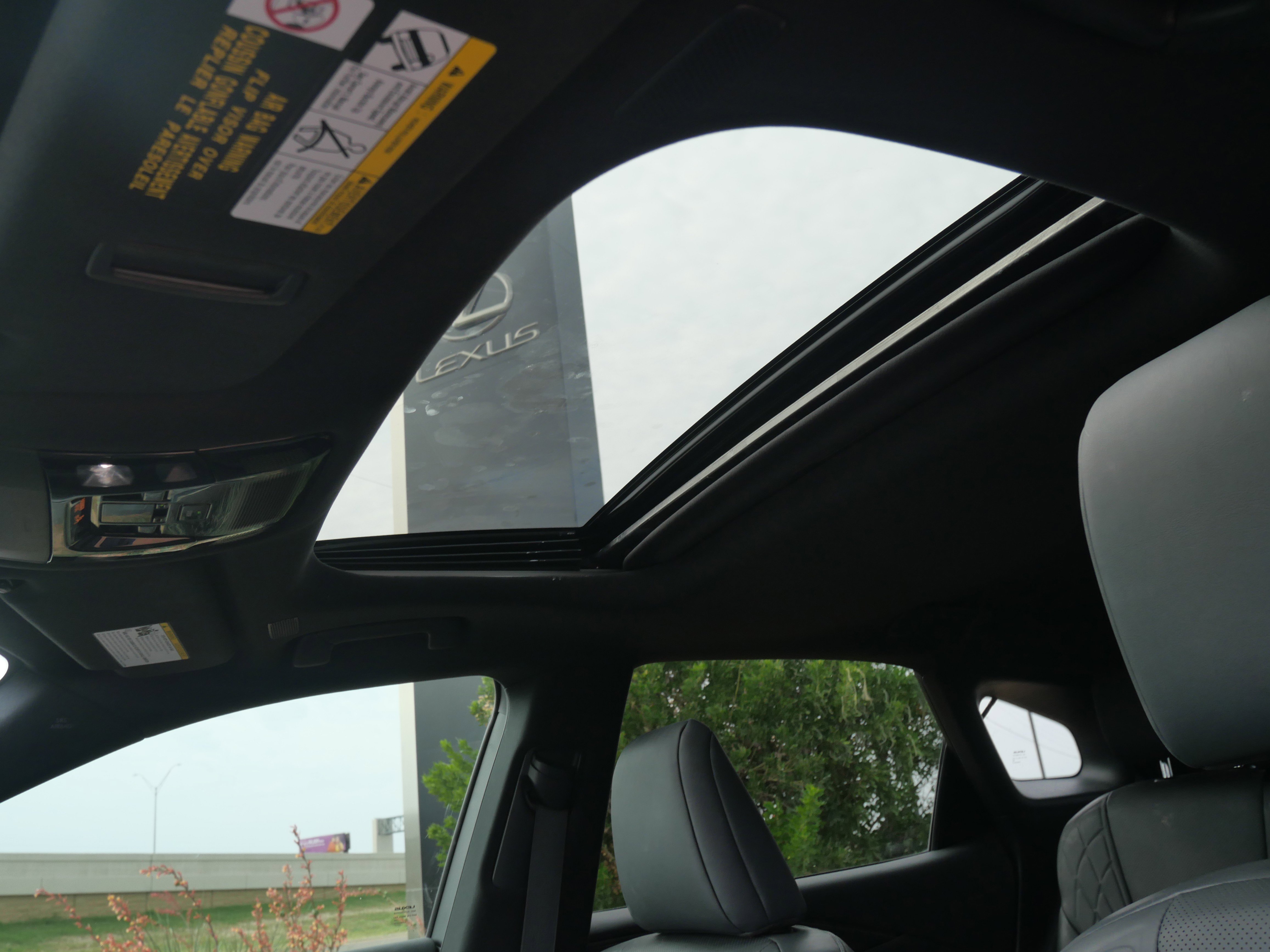 Used 2024 Lexus RX 350 Premium image 9