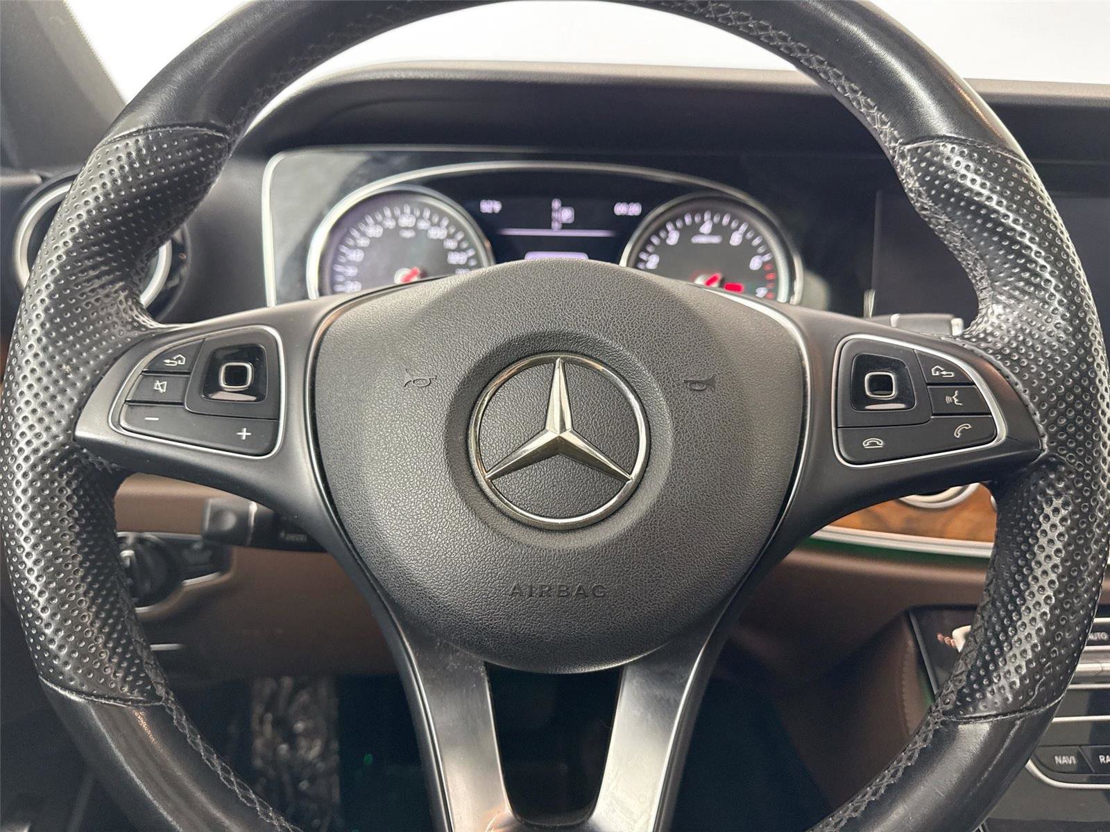 Used 2017 Mercedes-Benz E 300 4MATIC image 16