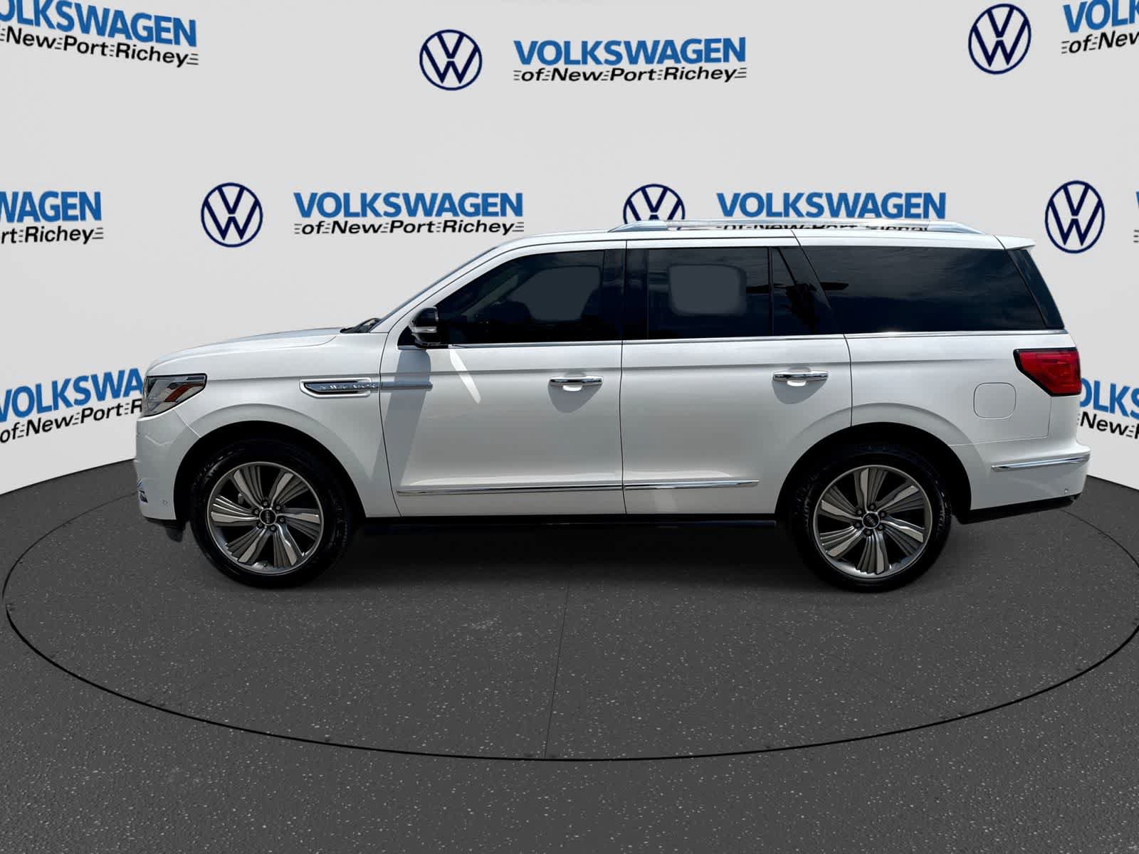 Used 2018 Lincoln Navigator Reserve w/ Technology Package AWD/4WD image 11