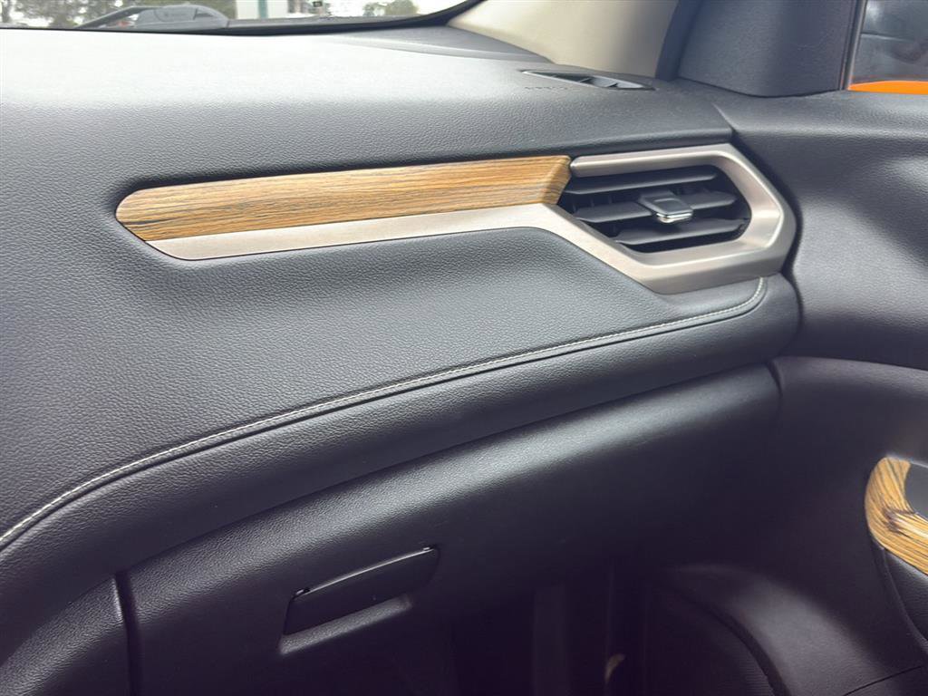 Used 2018 GMC Acadia Denali w/ Technology Package image 23