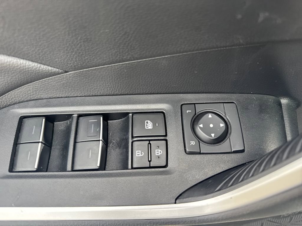 Used 2024 Toyota RAV4 XLE image 25