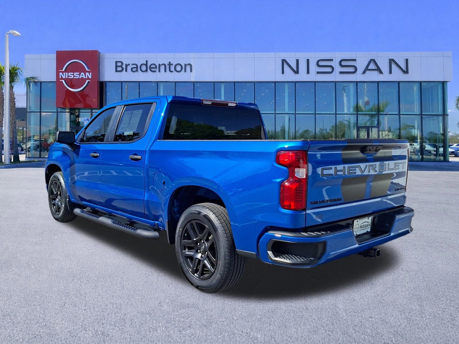 Used 2022 Chevrolet Silverado 1500 Custom w/ Rally Edition image 7