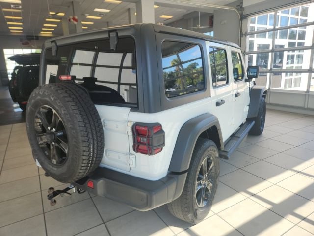 Used 2021 Jeep Wrangler Unlimited Sport AWD/4WD image 13