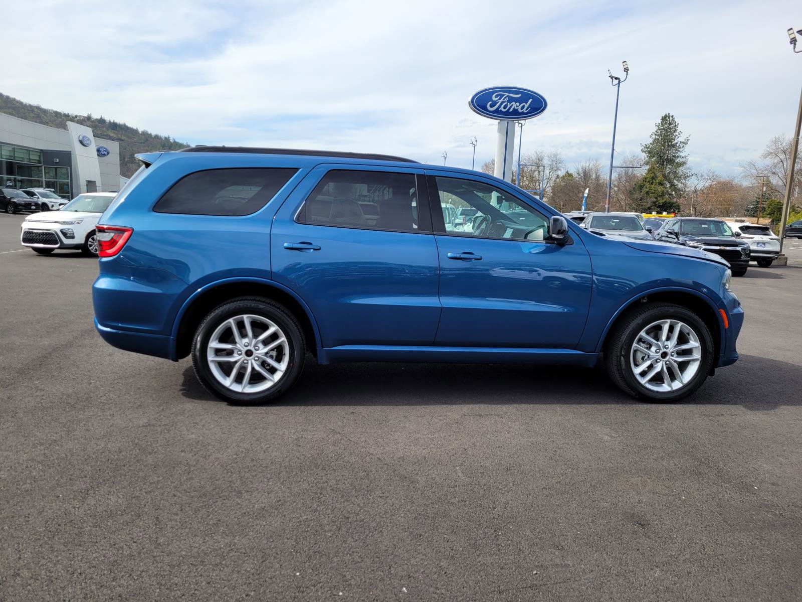 Used 2025 Dodge Durango GT image 4