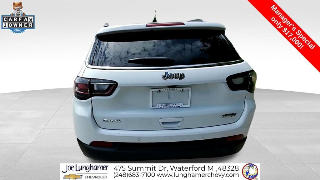 Used 2024 Jeep Compass Latitude w/ Sun and Sound Group AWD/4WD image 8