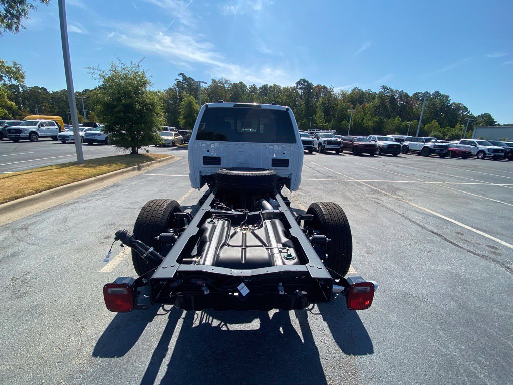 New 2026 Ford F350 XL w/ XL Chrome Package RWD image 6