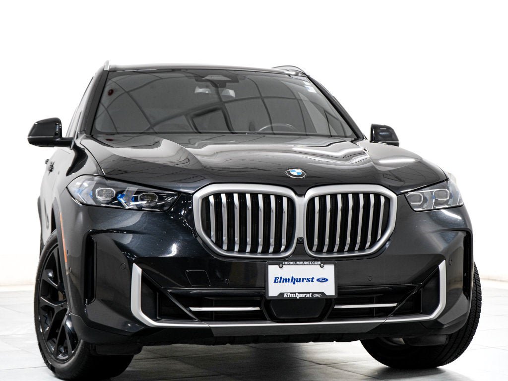 Used 2024 BMW X5 xDrive40i AWD/4WD image 3
