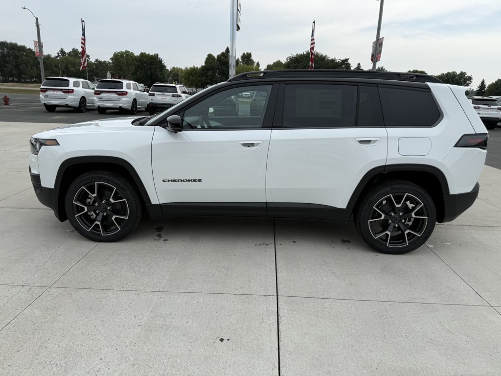 New 2026 Jeep Cherokee Overland w/ Trailer Tow Group AWD/4WD image 5