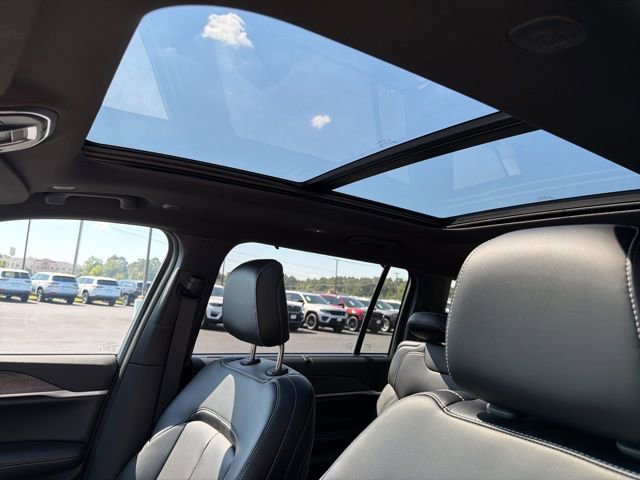 New 2025 Jeep Grand Cherokee L Limited w/ Luxury Tech Group II RWD image 10