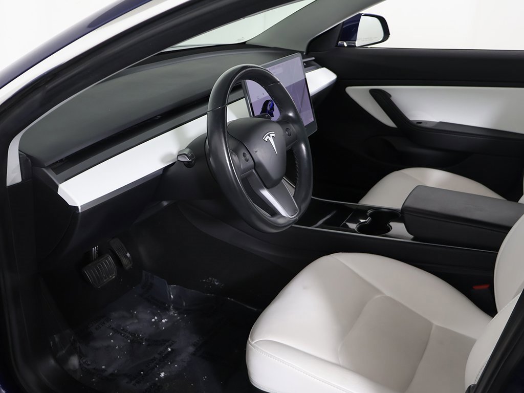 Used 2019 Tesla Model 3 Standard Range Plus image 27