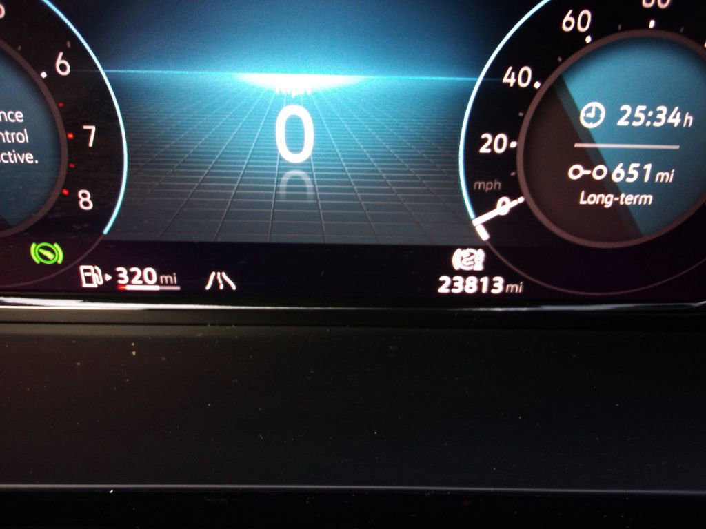 Used 2025 Volkswagen Atlas Cross Sport SE image 17