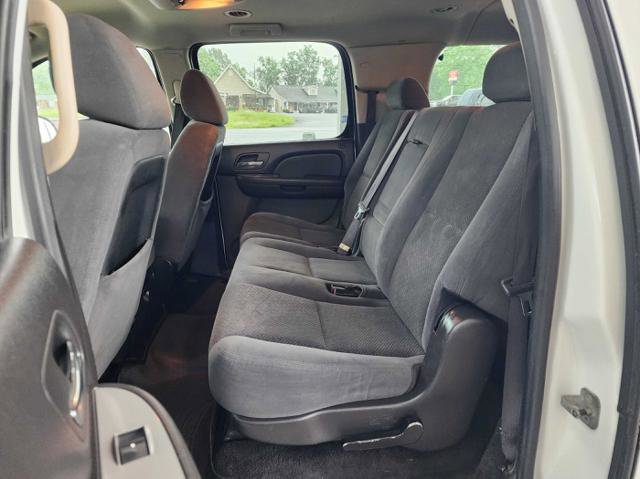 Used 2008 Chevrolet Suburban 2500 LS w/ Skid Plate Package AWD/4WD image 15