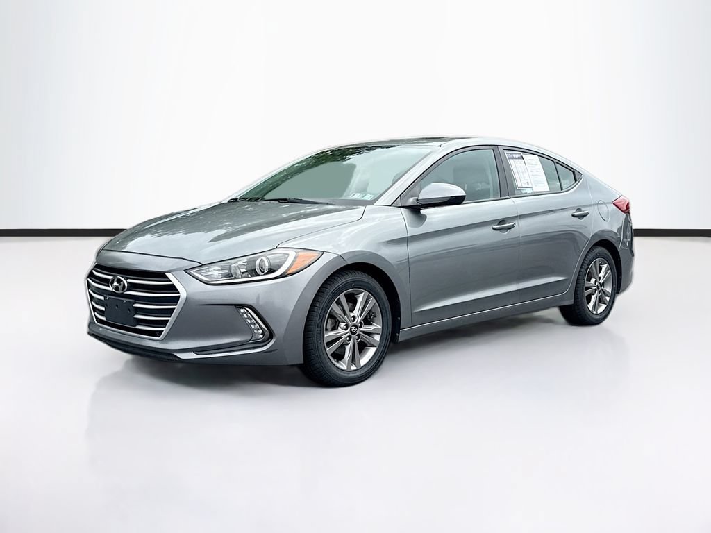 Used 2017 Hyundai Elantra Value Edition w/ Cargo Package FWD image 3