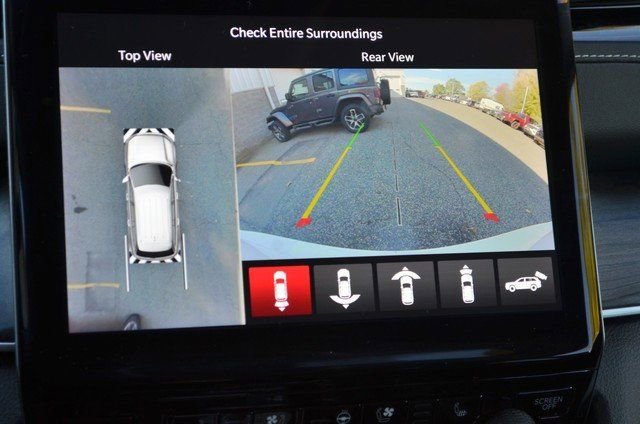 Used 2023 Jeep Grand Cherokee 4WD 4xe w/ Luxury Tech Group II image 32