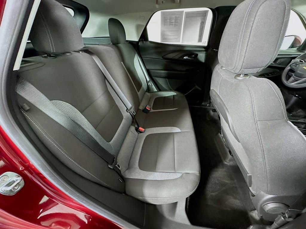 Used 2023 Chevrolet TrailBlazer LT image 32
