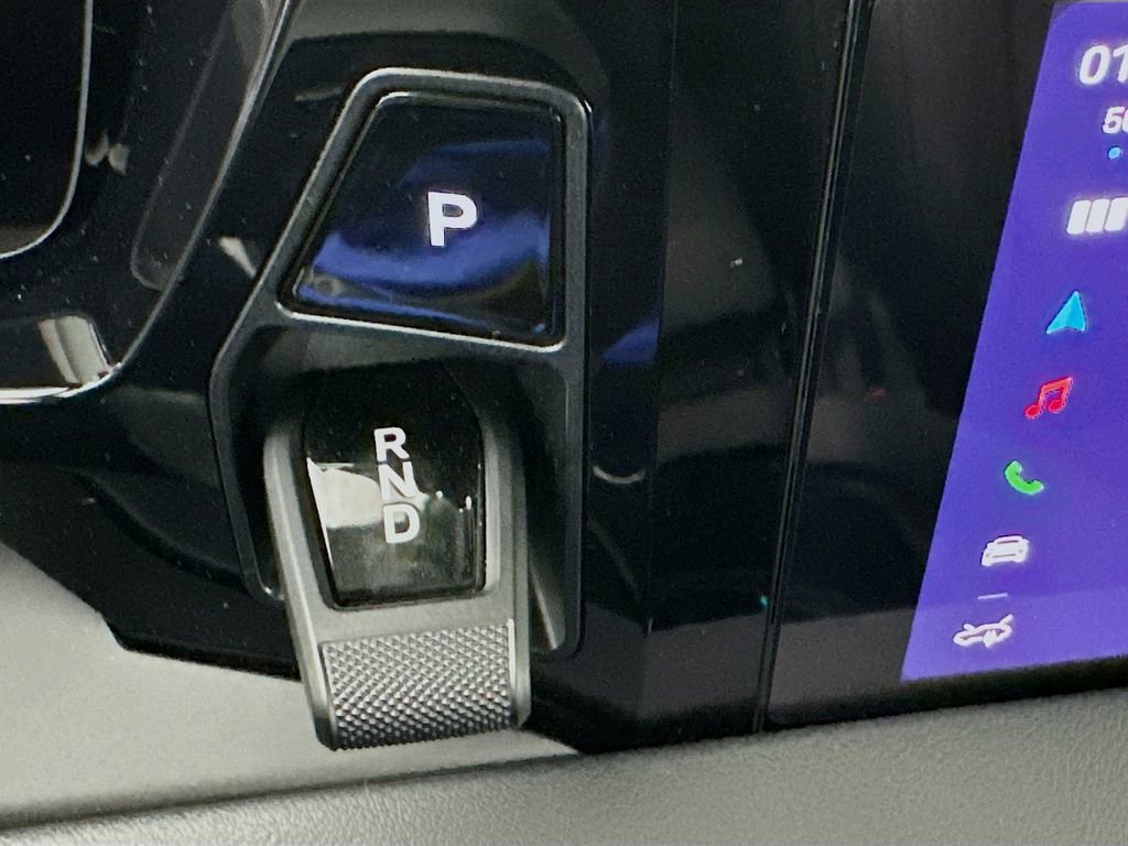 Certified 2025 Porsche Macan Electric image 19