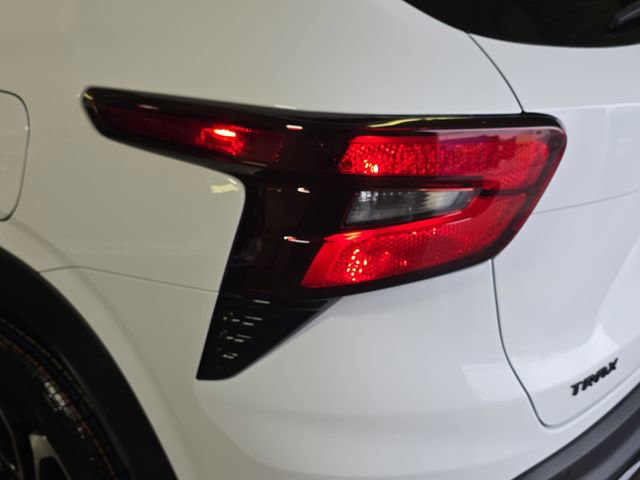 New 2026 Chevrolet Trax RS w/ Sunroof Package FWD image 34