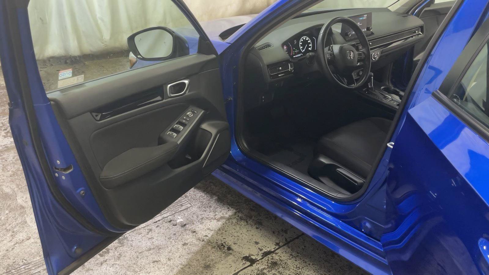 Certified 2023 Honda Civic EX image 25