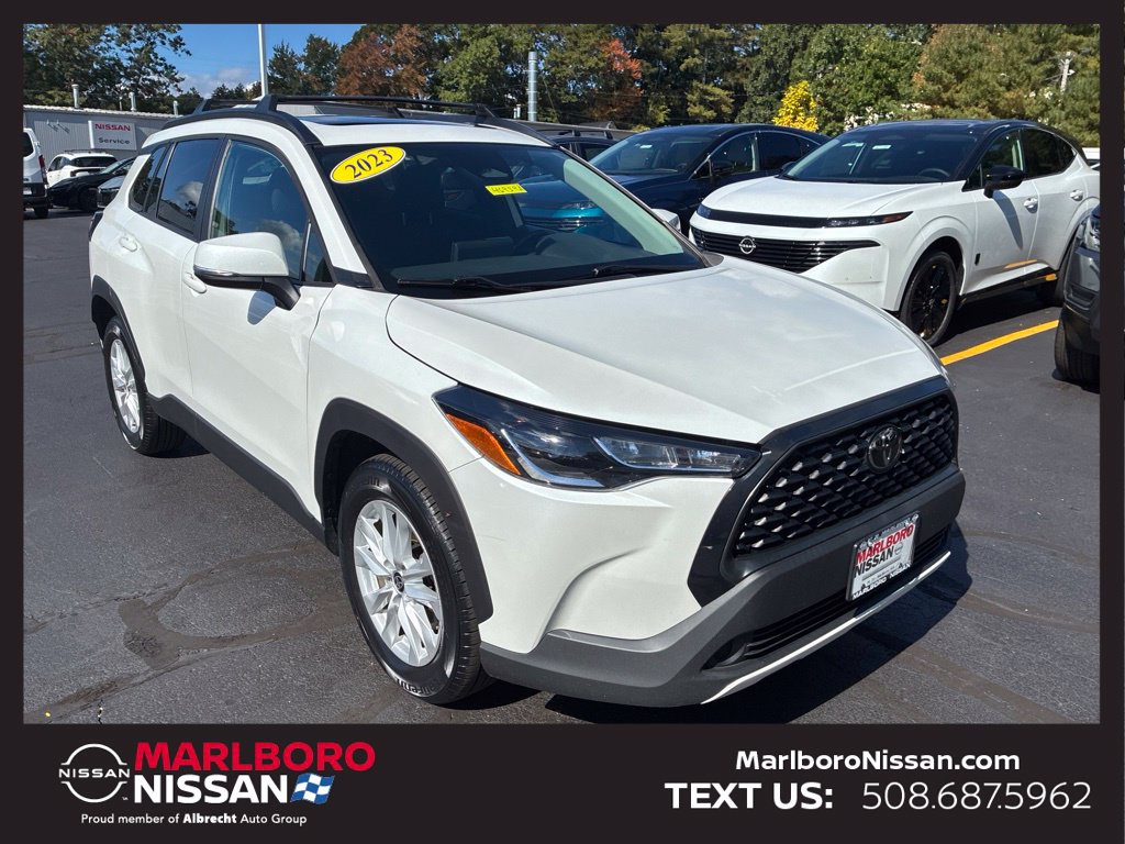 Used 2023 Toyota Corolla Cross LE w/ Moonroof Package AWD/4WD image 1