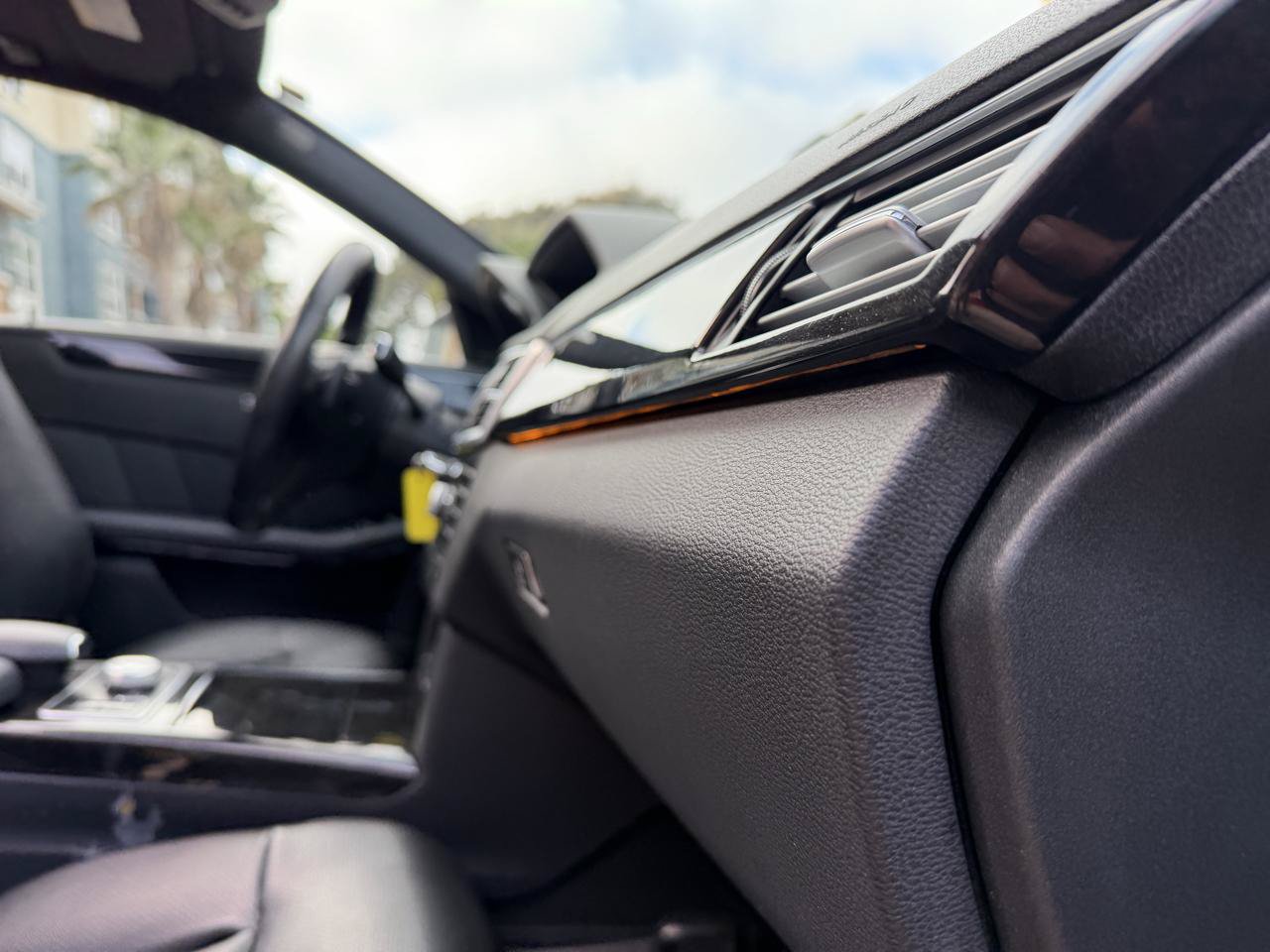 Used 2010 Mercedes-Benz E 550 Sedan image 55