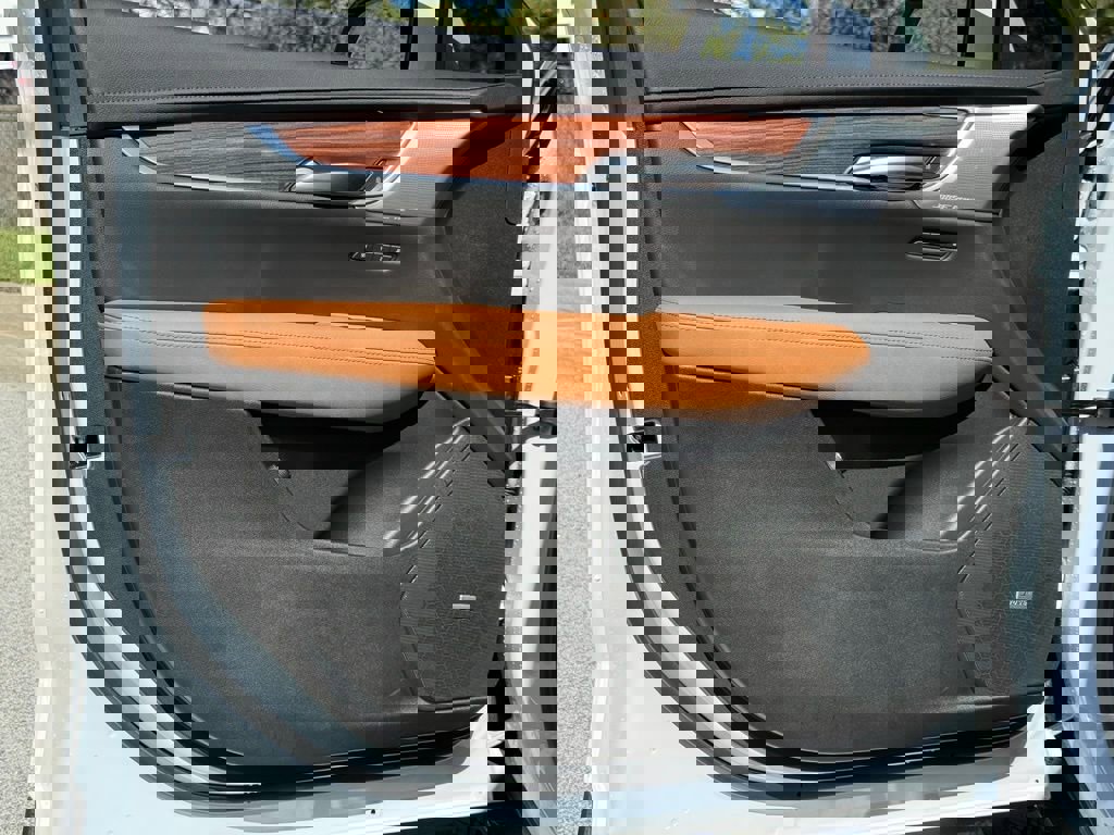 New 2026 Cadillac XT5 Premium Luxury w/ Driver Assist Package image 18