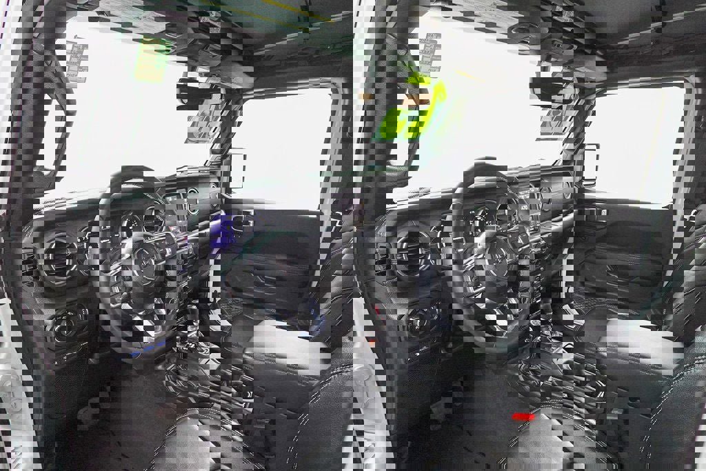 Used 2023 Jeep Wrangler Unlimited Sahara image 13