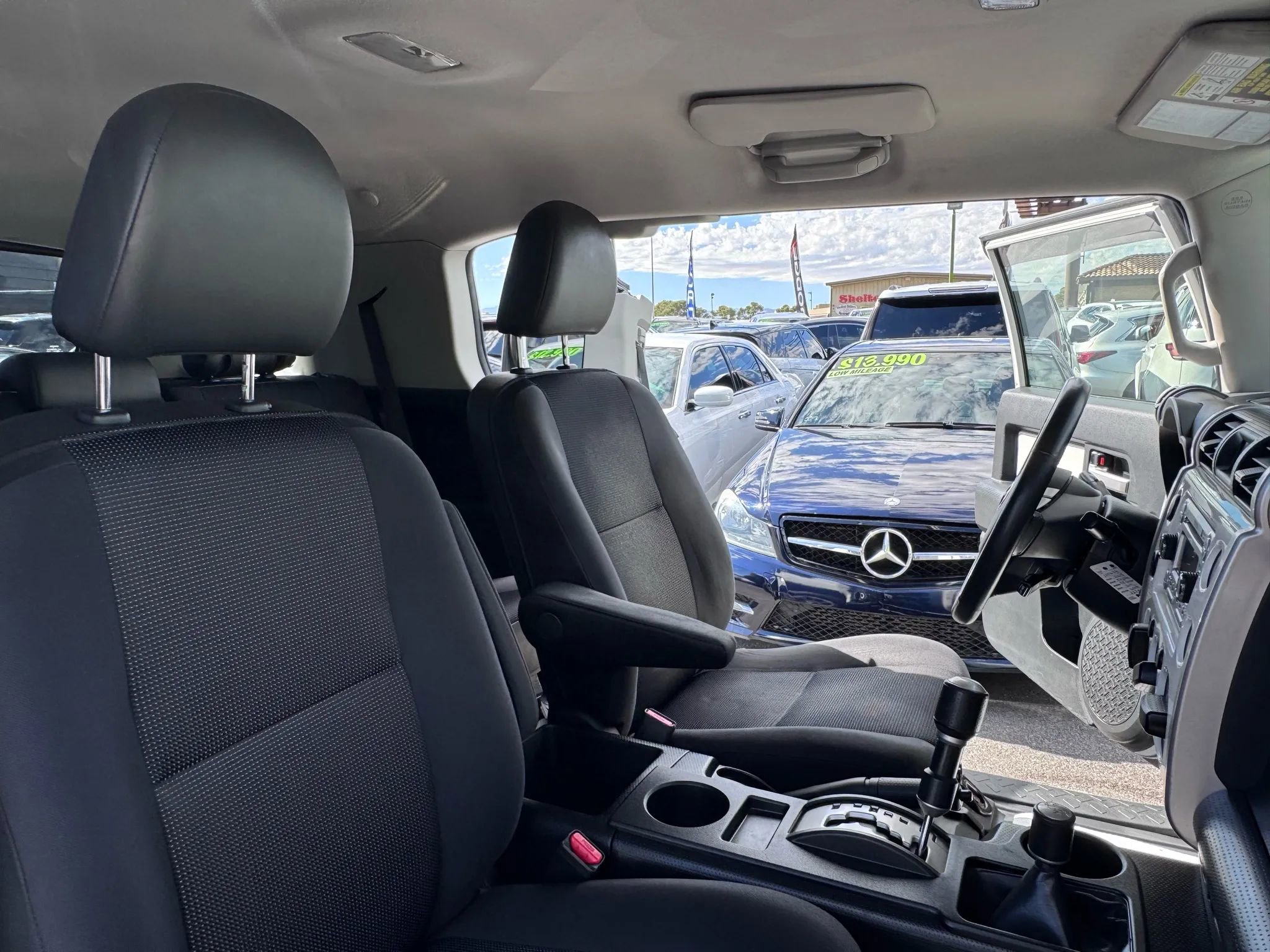 Used 2013 Toyota FJ Cruiser 4WD image 16