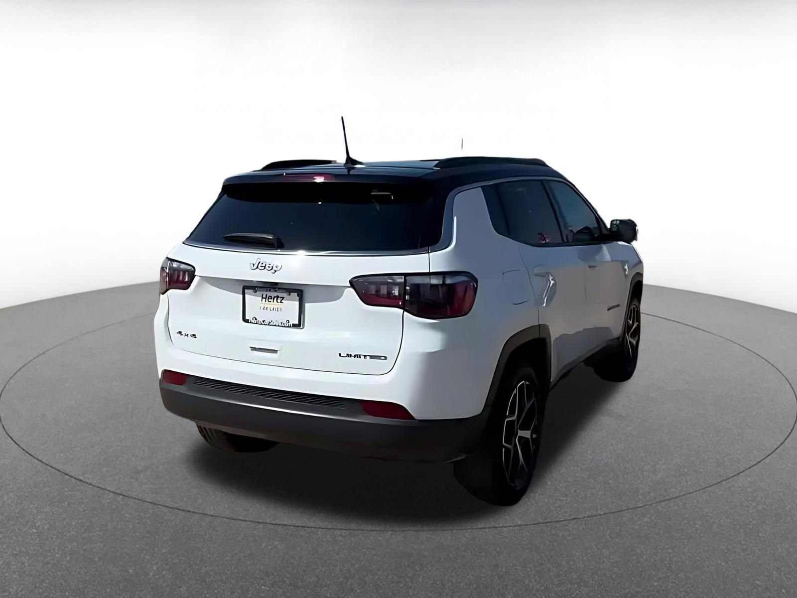 Used 2025 Jeep Compass Limited AWD/4WD image 14