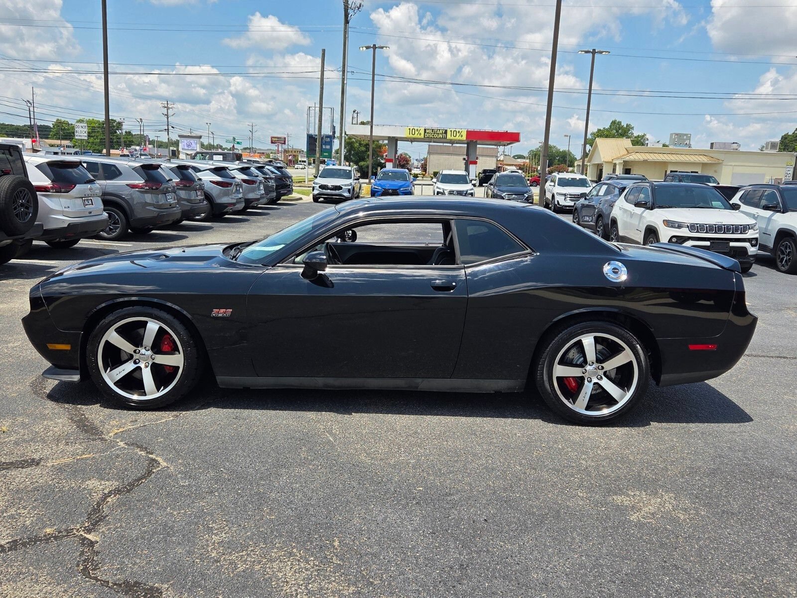 Used 2012 Dodge Challenger SRT8 w/ Premium Sound Group RWD image 4