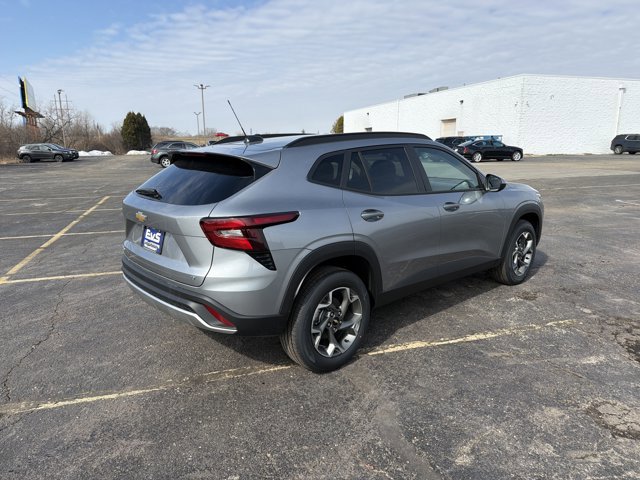 New 2026 Chevrolet Trax LT w/ LT Convenience Package image 5