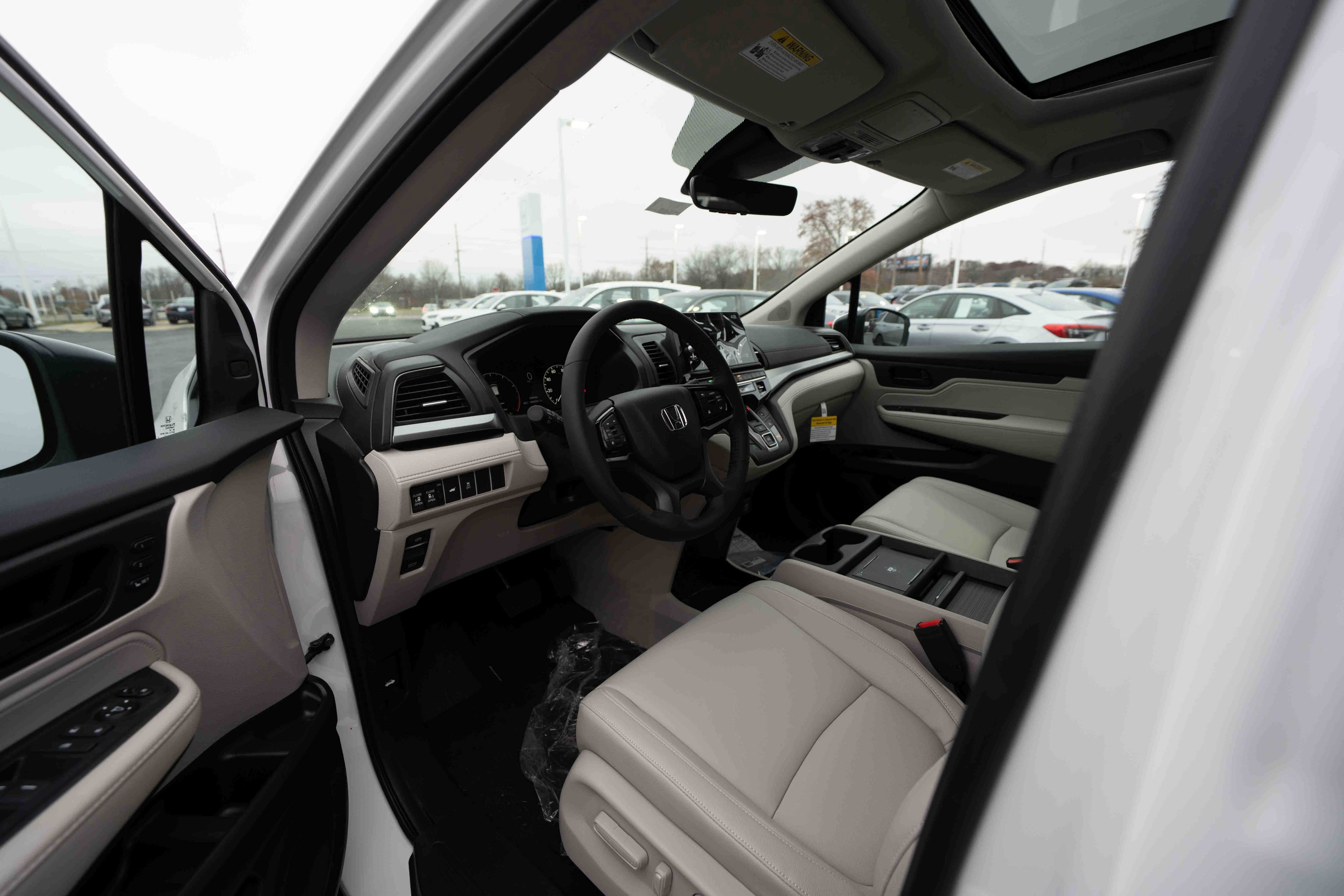 New 2026 Honda Odyssey EX-L image 8