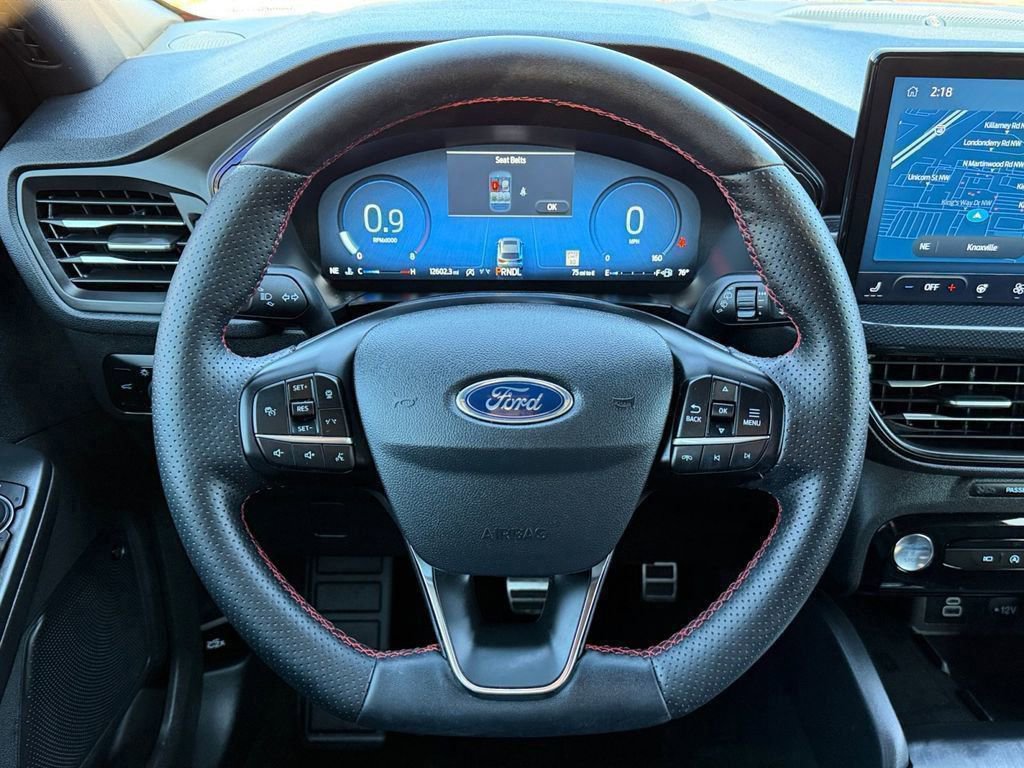 Used 2024 Ford Escape ST-Line Select w/ Tech Pack #2 image 11