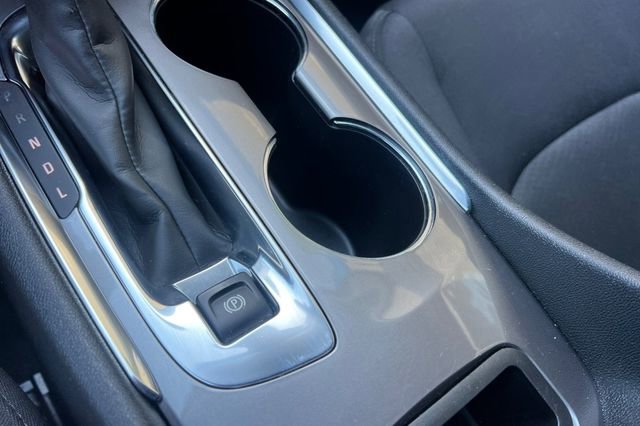 Used 2022 Chevrolet Malibu LT image 39