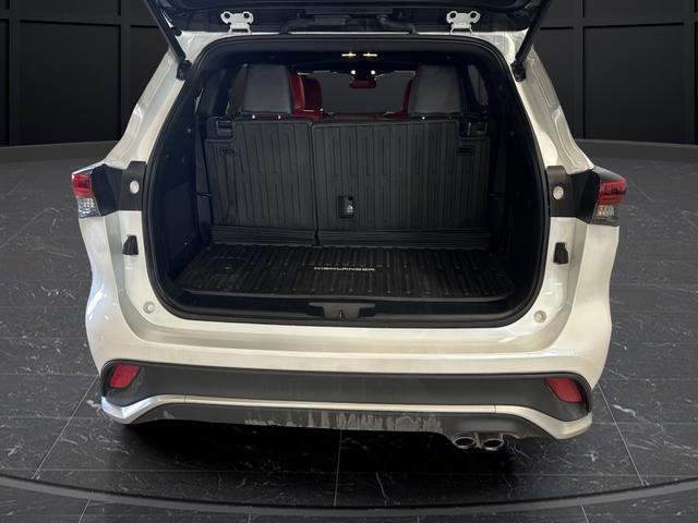 Used 2023 Toyota Highlander XSE image 14