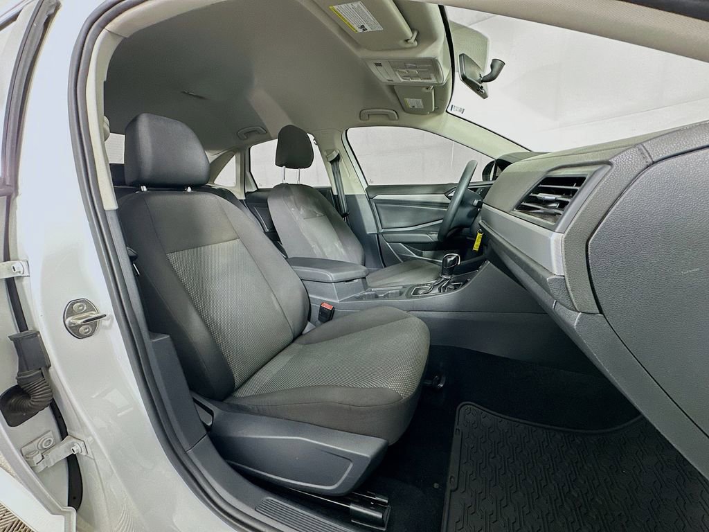 Used 2020 Volkswagen Jetta S w/ Driver Assistance Package image 30