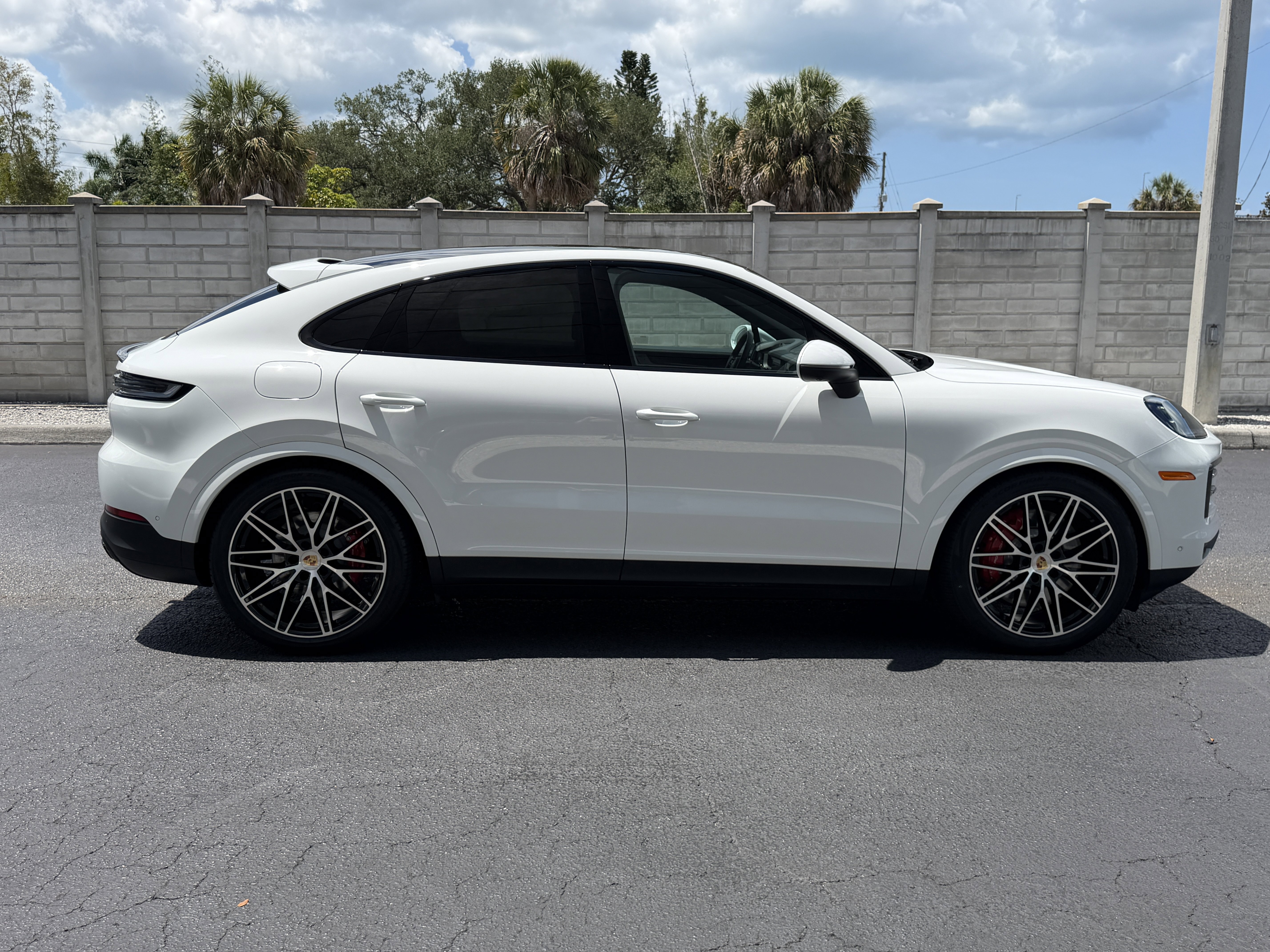 Certified 2024 Porsche Cayenne S AWD/4WD image 7