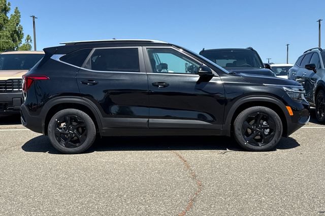 New 2026 Kia Seltos EX w/ EX Sunroof Package FWD image 3
