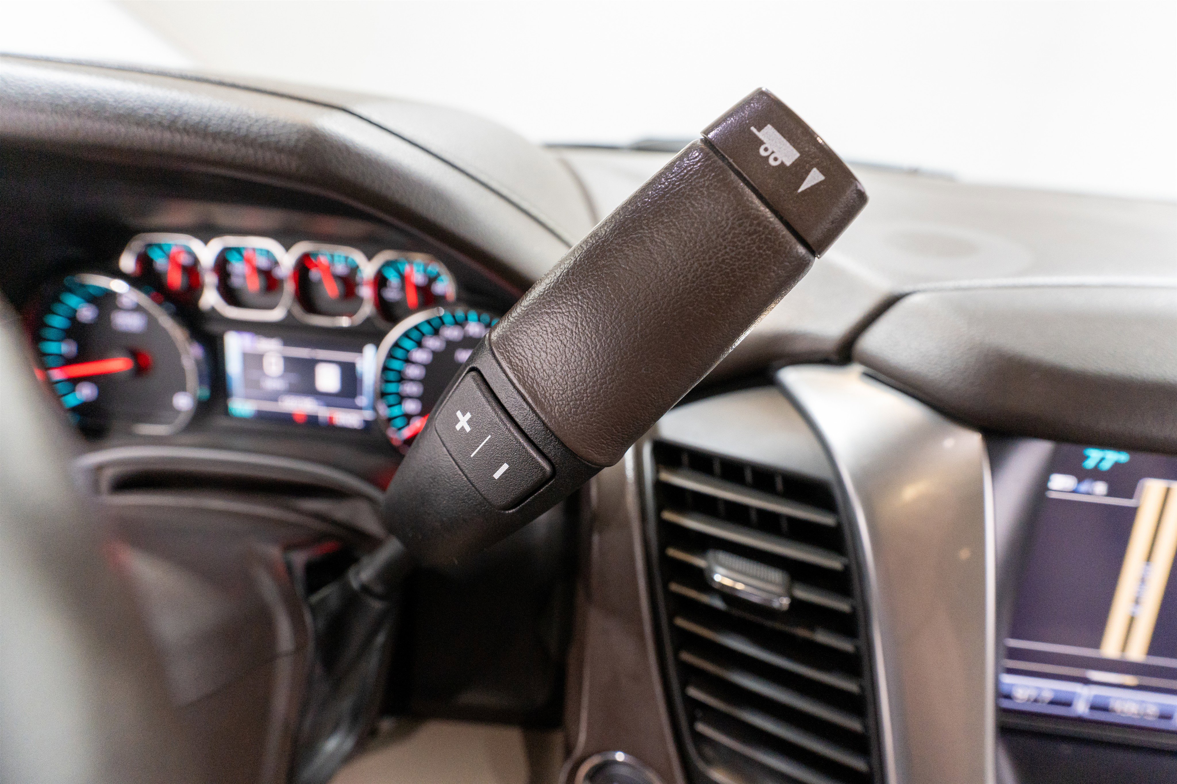 Used 2019 Chevrolet Tahoe Premier w/ Max Trailering Package image 29