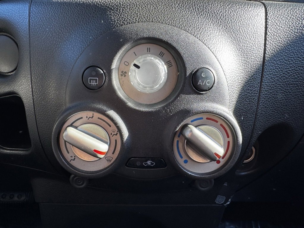 Used 2009 Nissan Cube 1.8 S w/ Interior Illumination Pkg image 8