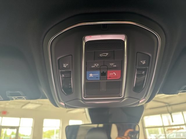 New 2026 Jeep Grand Cherokee Altitude AWD/4WD image 54