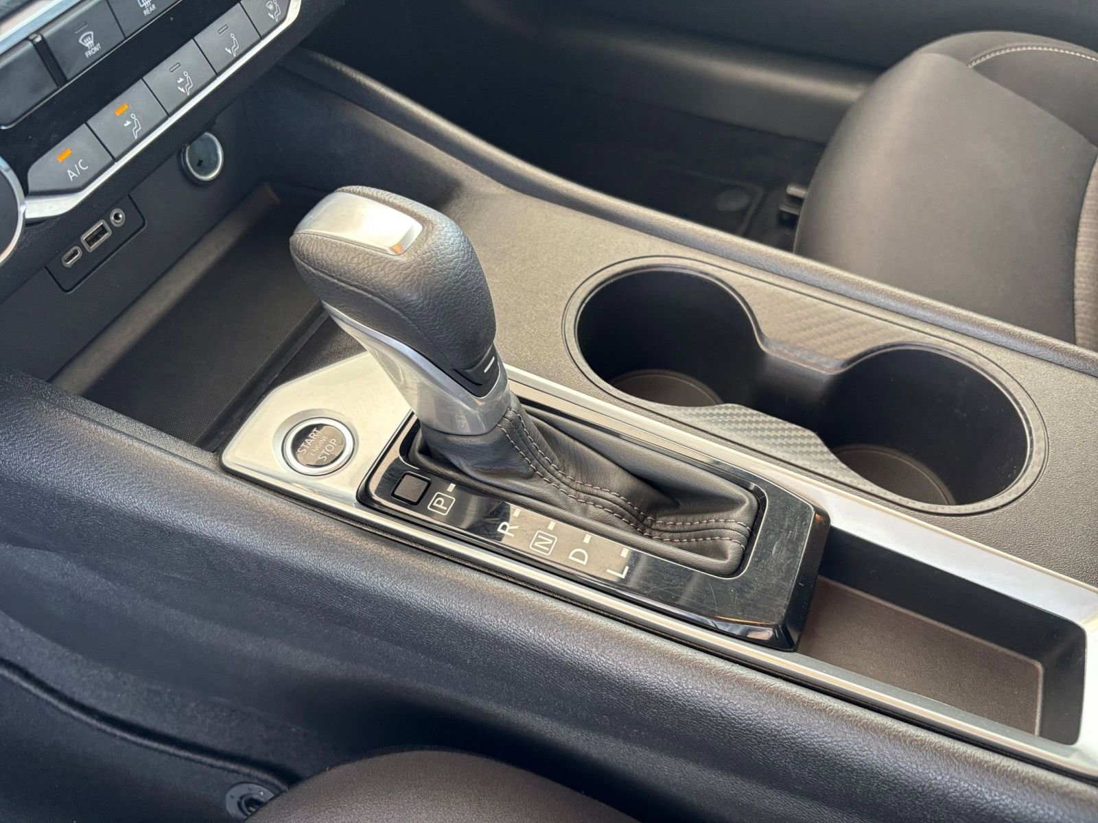 Used 2025 Nissan Altima 2.5 SV FWD image 42