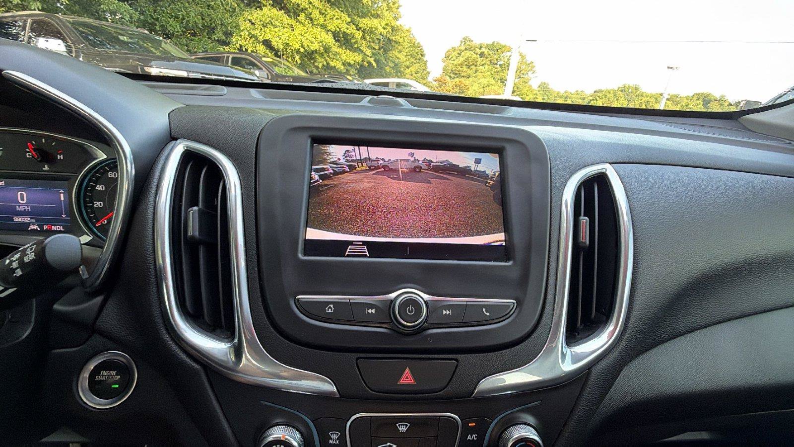 Used 2020 Chevrolet Equinox LT FWD image 30