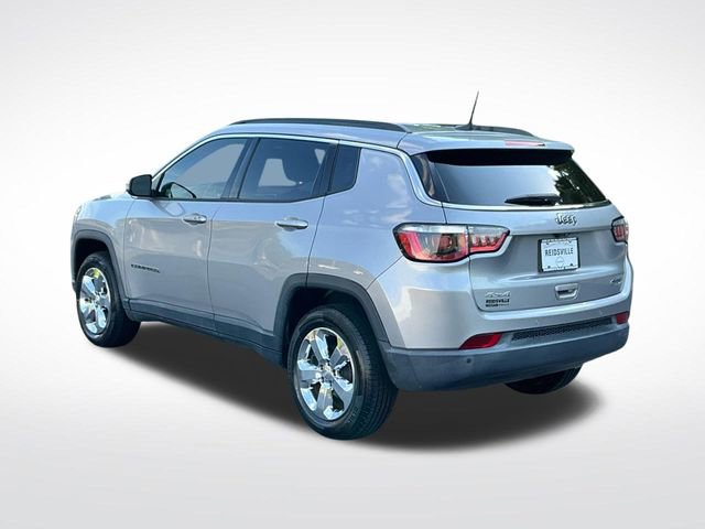 Used 2017 Jeep Compass Latitude w/ Popular Equipment Group AWD/4WD image 4