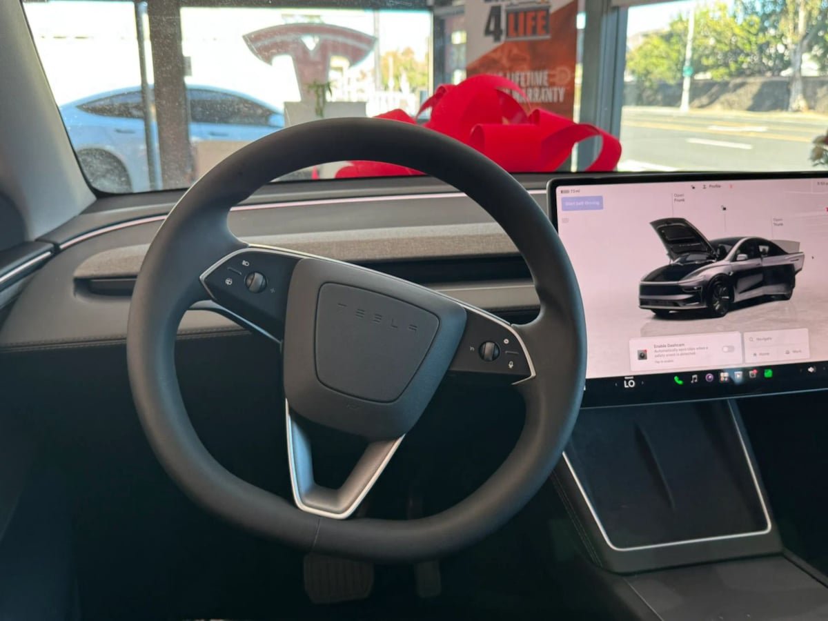 Used 2026 Tesla Model Y AWD image 51