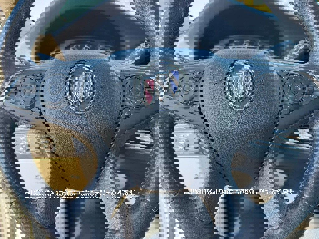 Used 2020 Buick Enclave Essence image 42